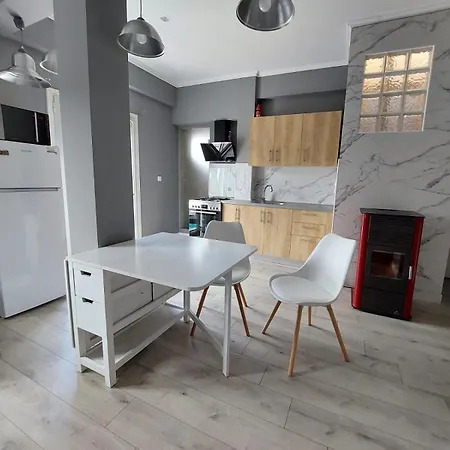 The Grey House Apartment